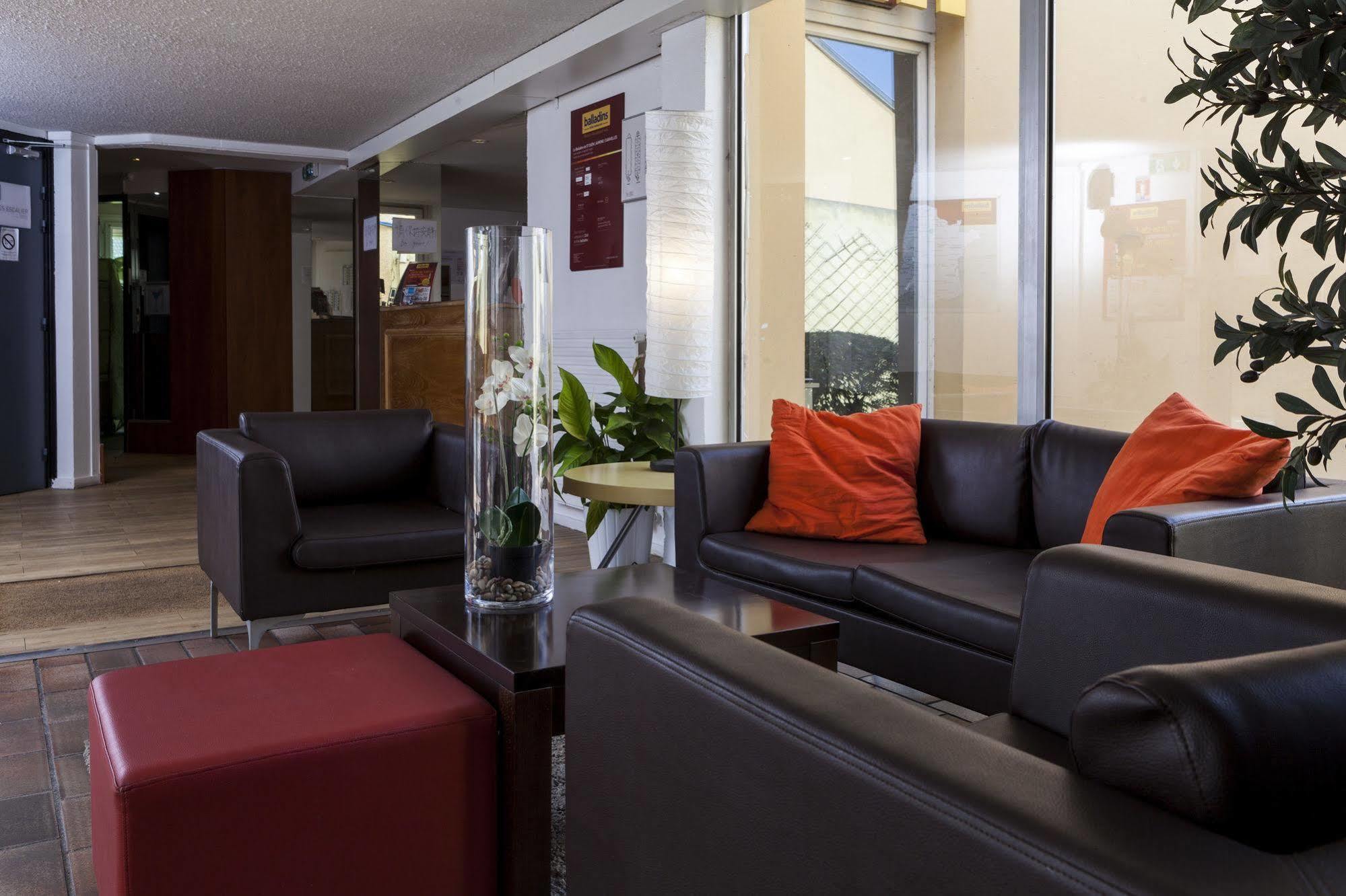ibis budget Saint-Ouen-l'Aumône Exterior foto